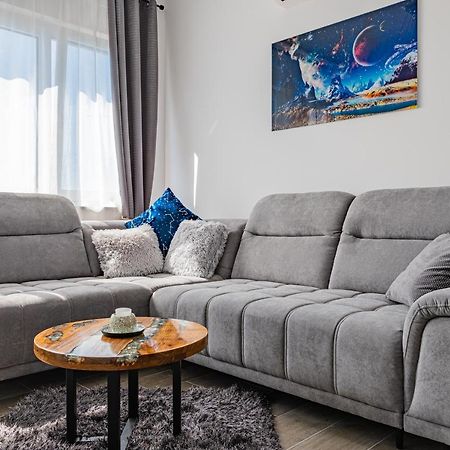 Jacuzzi - Flexible Selfcheckins 20 - Zagreb - Luxury - Garage - Smart - Brand New - Apartments Repinc 外观 照片