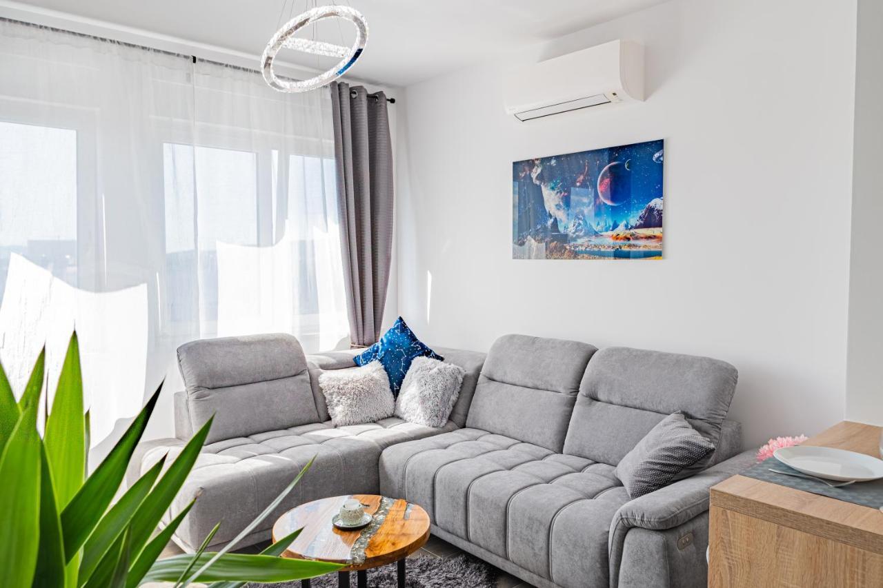 Jacuzzi - Flexible Selfcheckins 20 - Zagreb - Luxury - Garage - Smart - Brand New - Apartments Repinc 外观 照片