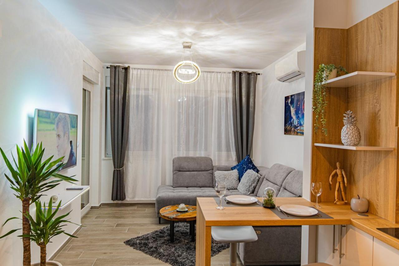 Jacuzzi - Flexible Selfcheckins 20 - Zagreb - Luxury - Garage - Smart - Brand New - Apartments Repinc 外观 照片