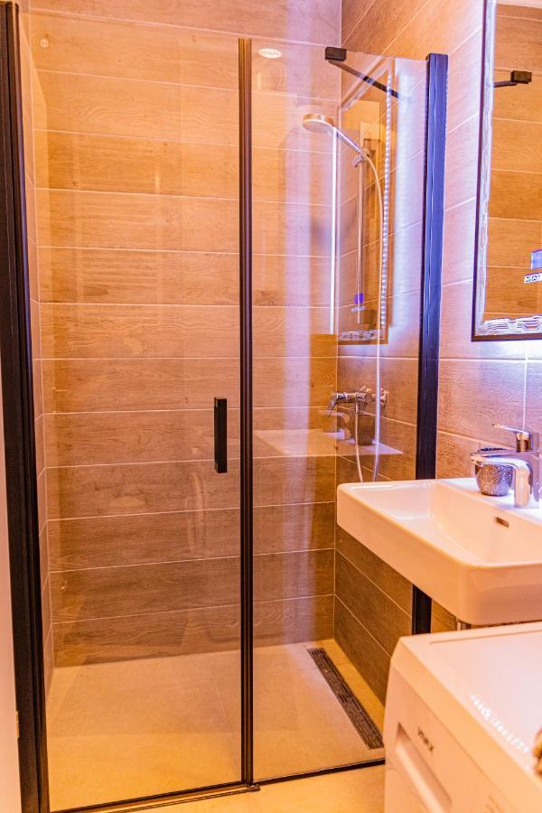 Jacuzzi - Flexible Selfcheckins 20 - Zagreb - Luxury - Garage - Smart - Brand New - Apartments Repinc 外观 照片